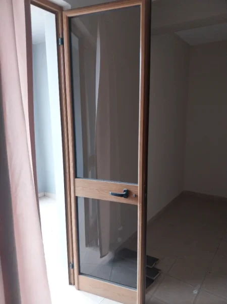 Durres, shes aksesore OKAZION. MBYLLET HOTEL ☆☆☆☆ GOLEM SHITEN 80 DYER/DRITARE DURALUMIN ME PËRMASA TË NDRYSHME.