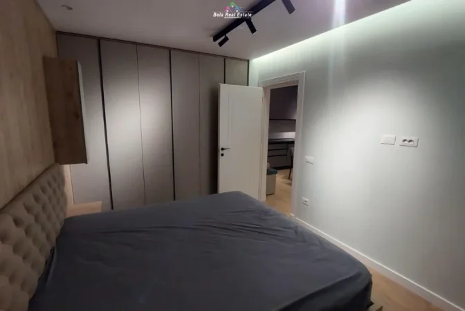Tirane, jepet me qera apartament 1+1+Ballkon Kati 2, 70 m² 740 € (medar shtylla)
