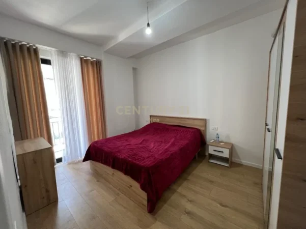 Tirane, jepet me qera apartament 2+1 Kati 3, 110 m² 550 € (astir urban gate)