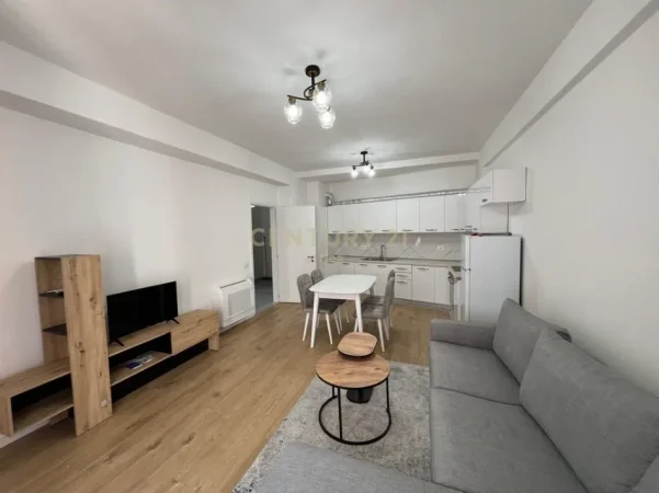Tirane, jepet me qera apartament 2+1 Kati 3, 110 m² 550 € (astir urban gate)