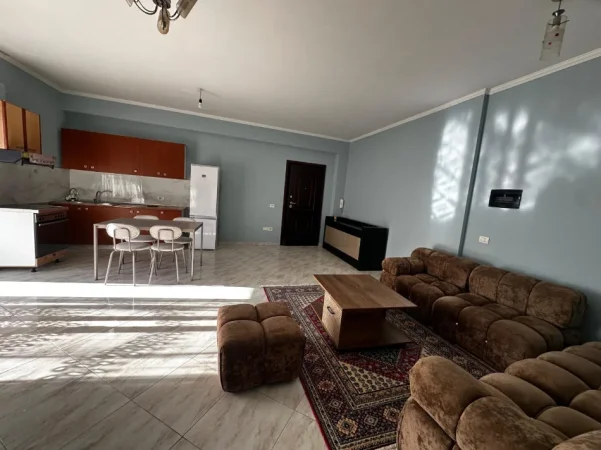 Tirane, jepet me qera apartament 1+1+parkim Kati 2, 85 m² 330 € (Kodra e Priftit prane UET)