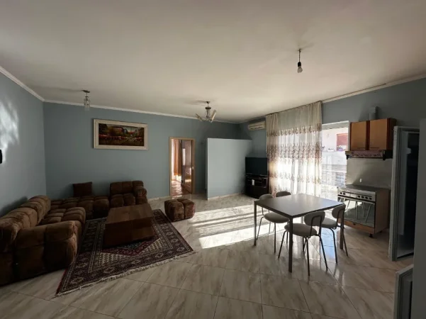 Tirane, jepet me qera apartament 1+1+parkim Kati 2, 85 m² 330 € (Kodra e Priftit prane UET)
