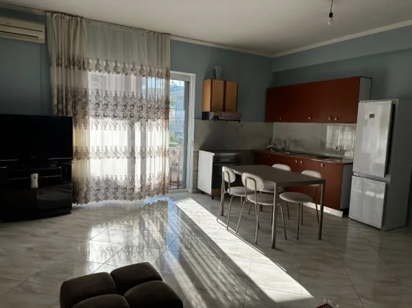 Tirane, jepet me qera apartament 1+1+parkim Kati 2, 85 m² 330 € (Kodra e Priftit prane UET)