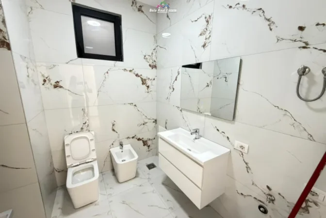 Tirane, shes apartament 2+1 Kati 4, 107 m² 289.000 € (hamdi garunja)