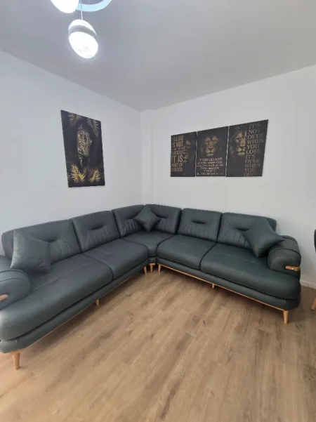 Tirane, shes apartament 1+1 Kati 3, 74 m² 139000(Rruga e Dajtit)