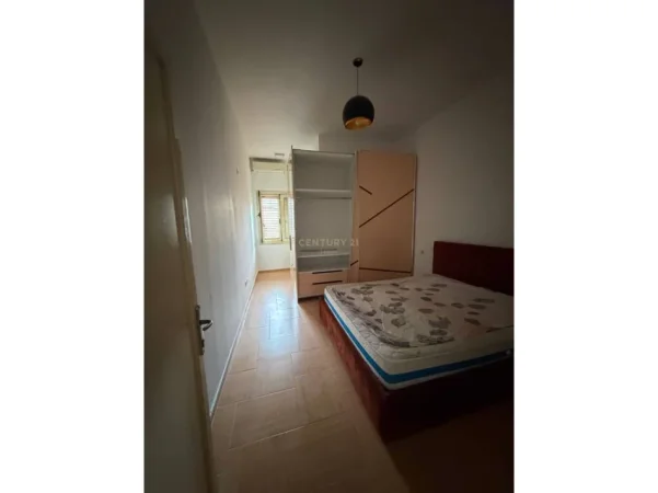 Tirane, jepet me qera apartament 1+1 Kati 1, 71 m² 350 € 