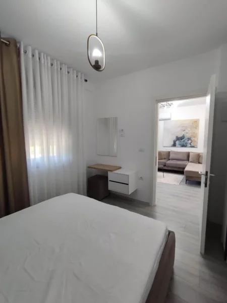Tirane, jepet me qera apartament 1+1 Kati 2, 51 m² 48.000 Lek (Spitali Amerikan 3 ne Yzberisht)