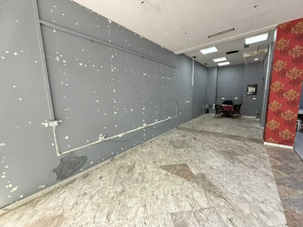 Tirane, jepet me qera dyqan Kati 0, 40 m² 3.500 € (21 dhjetori)