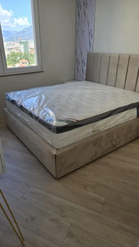 Tirane, jepet me qera apartament 1+1 Kati 8, 70 m² 600 € (Astir)
