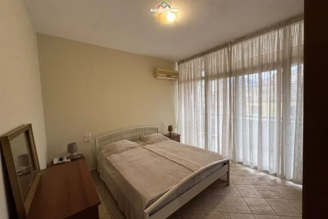 Tirane, jepet me qera apartament 1+1+Ballkon Kati 3, 65 m² 550 € (todi shkurti)