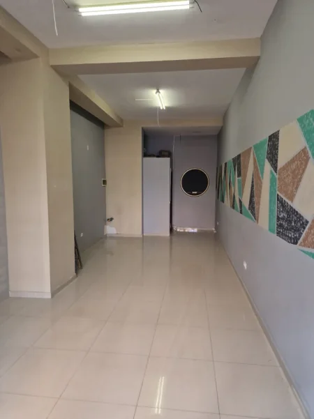 Tirane, jepet me qera apartament 1+1 Kati 0, 400 € 