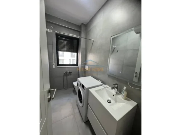 Tirane, shes apartament 2+1+Ballkon Kati 7, 99 m² 320.000 € 
