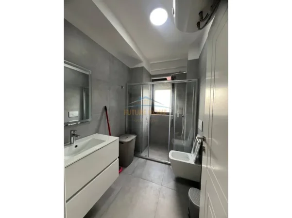 Tirane, shes apartament 2+1+Ballkon Kati 7, 99 m² 320.000 € 