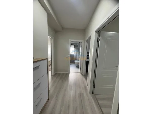 Tirane, shes apartament 2+1+Ballkon Kati 7, 99 m² 320.000 € 