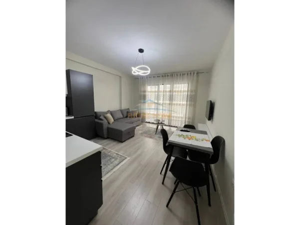 Tirane, shes apartament 2+1+Ballkon Kati 7, 99 m² 320.000 € 