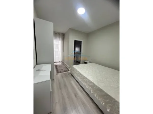 Tirane, shes apartament 2+1+Ballkon Kati 7, 99 m² 320.000 € 