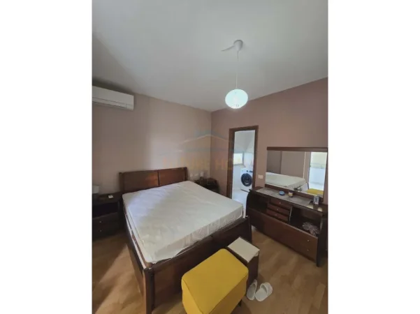 Tirane, shes apartament 2+1+Ballkon Kati 5, 103 m² 145.000 € 
