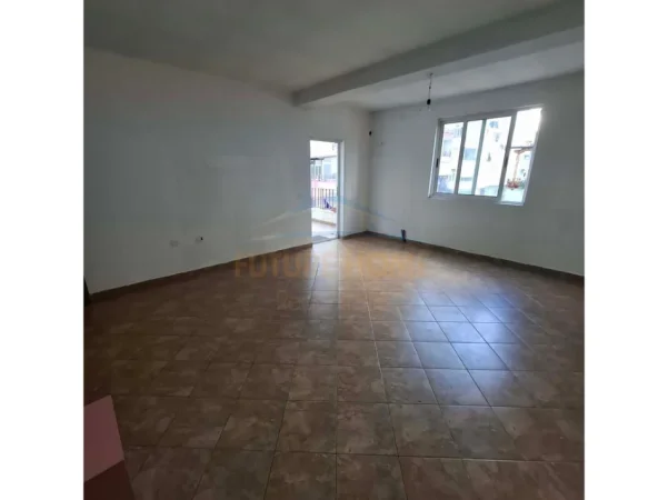 Tirane, shitet apartament 2+1+Ballkon Kati 2, 97 m² 139.000 € 
