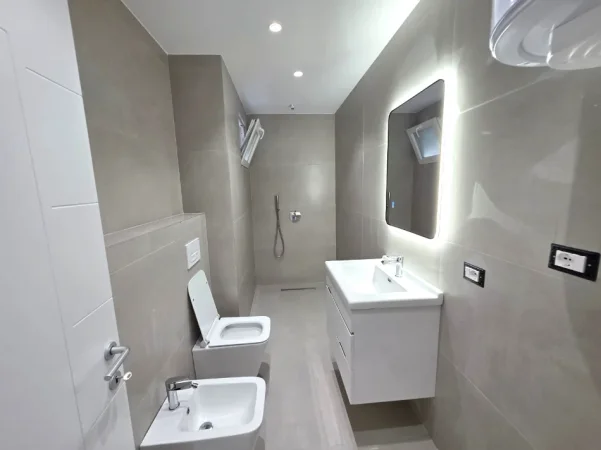Tirane, shitet apartament 2+1 Kati 1, 74 m² 16.200.000 € 