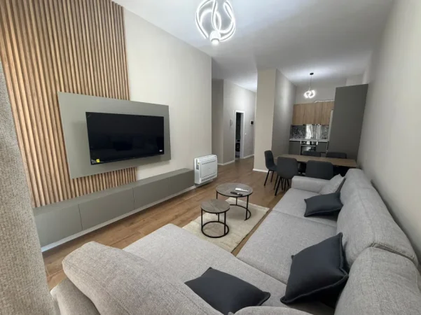 Tirane, jepet me qera apartament 1+1+Ballkon Kati 6, 70 m² 550 € (Apartament 1+1 Per Qera Laprake Plotesisht I Mobiluar)