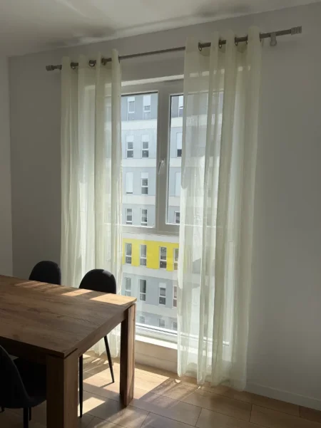 Tirane, jepet me qera nga Pronari, pa-komision apartament 2+1+Aneks+Ballkon Kati 6, 90 m² 450€ (Univers City)