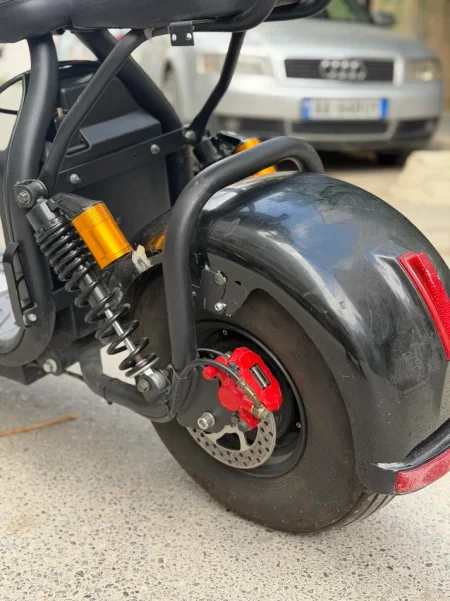 Shqiperi, shitet Scooter Motori elektrik City Coco , e zeze 300 km 530 €