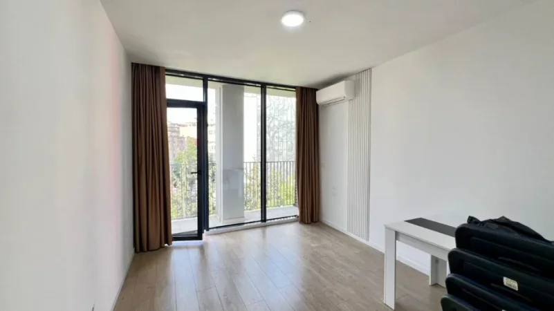 ZYRE ME QERA: 2 Amb. Pune📍Lake View Res. (Rr. E Kosovareve) ||+1 P.Parkimi🅿️ - 1100€/Muaj - S.75m² || Biznese qe kerkojne imazh profesional