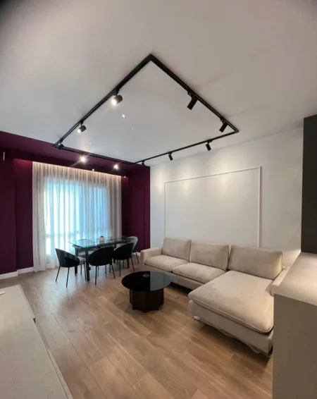 Tirane, jepet me qera apartament 2+1 Kati 1, 90 m² 1.000 € (Oxhaku)