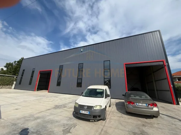 Tirane, jepet me qera magazine , 500 m² 2.000 € (VORE MARIKAJ)