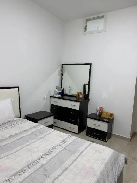 Tirane, jepet me qera apartament 2+1 Kati 3, 98 m² 500 € (Unaza e Madhe)