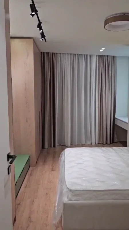 Shqiperi, jepet me qera nga Pronari, pa-komision apartament 1+1+Ballkon Kati 10, 75 m² 1.000 € 