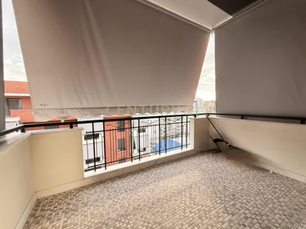 Tirane, jepet me qera apartament 2+1+Ballkon Kati 8, 115 m² 1.500 € (delijorgji)