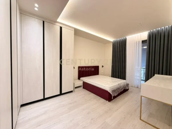 Tirane, jepet me qera apartament 2+1+Ballkon Kati 8, 127 m² 1.600 € (delijorgji)