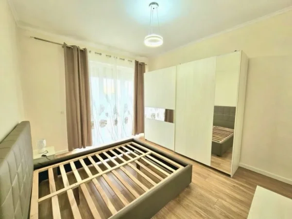 Tirane, shitet apartament 1+1+Ballkon Kati 2, 76 m² 170.000 € (liqeni i thate)