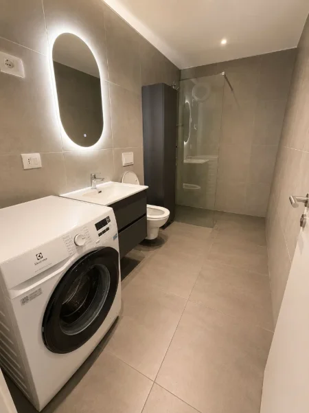 Tirane, jepet me qera apartament 1+1 Kati 6, 450 € (Akses Tirana)