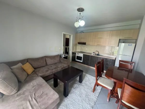 Tirane, jepet me qera apartament 1+1+Ballkon Kati 2, 57 m² 450 € (don bosko)