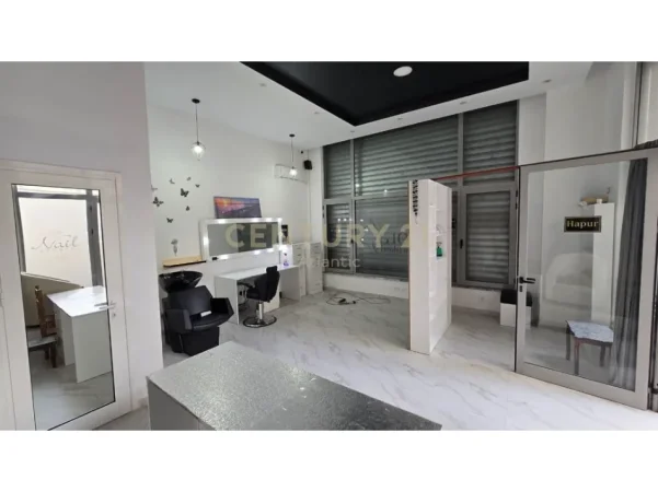 Durres, shitet ambjent biznesi Kati 0, 33 m² 90.000 € 