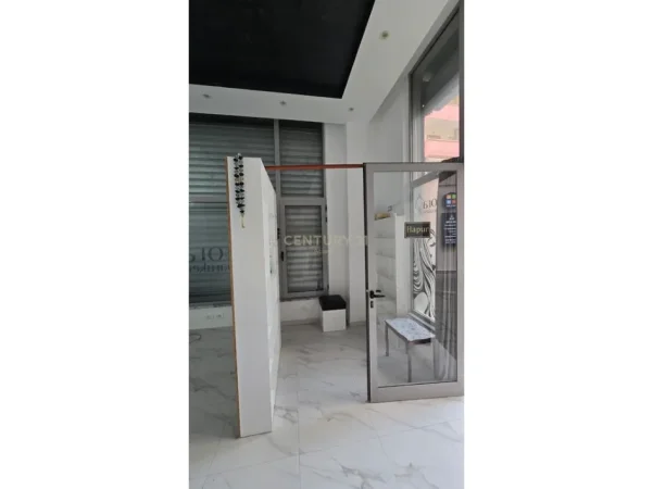 Durres, shitet ambjent biznesi Kati 0, 33 m² 90.000 € 