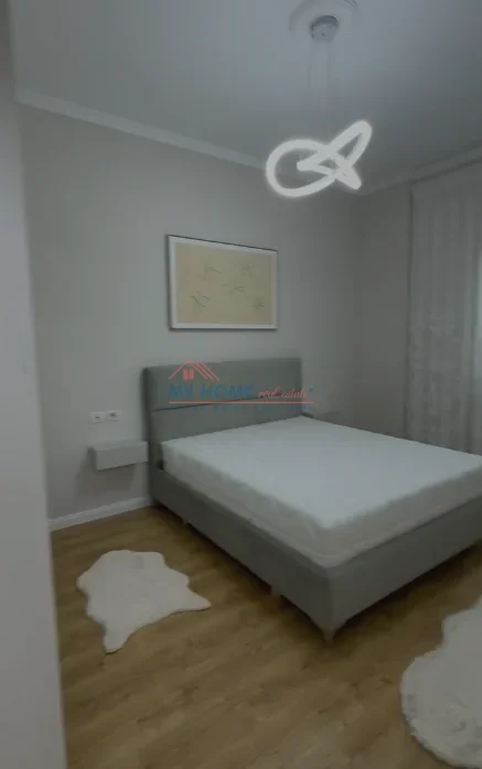 Tirane, jepet me qera apartament 2+1+Ballkon Kati 1, 110 m² 600 € (Vila L)