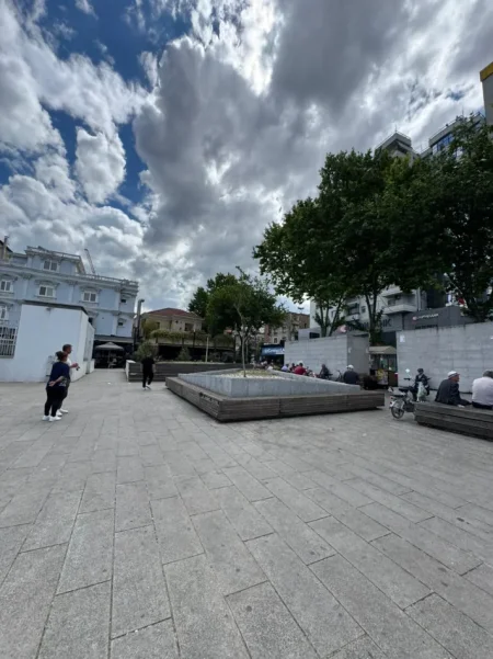 Tirane, shitet apartament 1+1 Kati 3, 54 m² 129.000 € (Stacioni i Trenit)