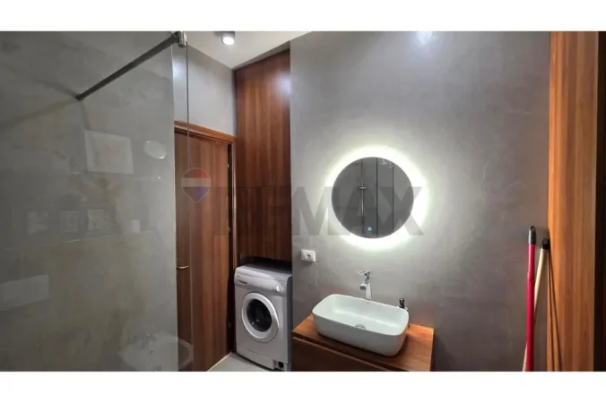 Vlore, shitet apartament 1+1 Kati 4, 1 m² 135.000 € 