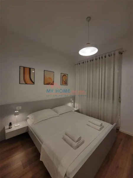 Tirane, jepet me qera apartament 1+1+Ballkon Kati 1, 60 m² 550 € (Mozaiku)