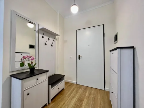 Tirane, shitet apartament 1+1 Kati 2, 76 m² 170.000 € (eduart mano)