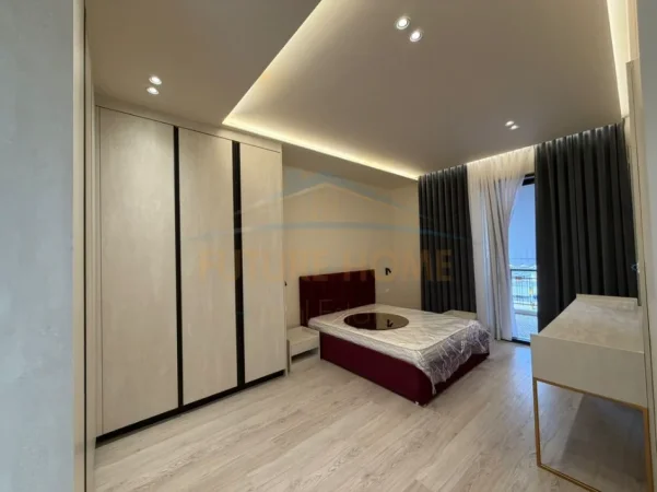 Tirane, jepet me qera apartament 2+1+Ballkon Kati 8, 137 m² 1.600 € (Kompleksi Delijorgj)