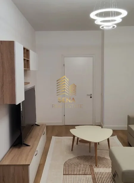 Tirane, jepet me qera apartament 1+1+Ballkon Kati 5, 70 m² 700 € (Rruga e Kavajes)