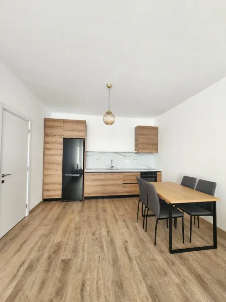 Tirane, jap me qera apartament 1+1+Ballkon Kati 11, 70 m² 549 € 