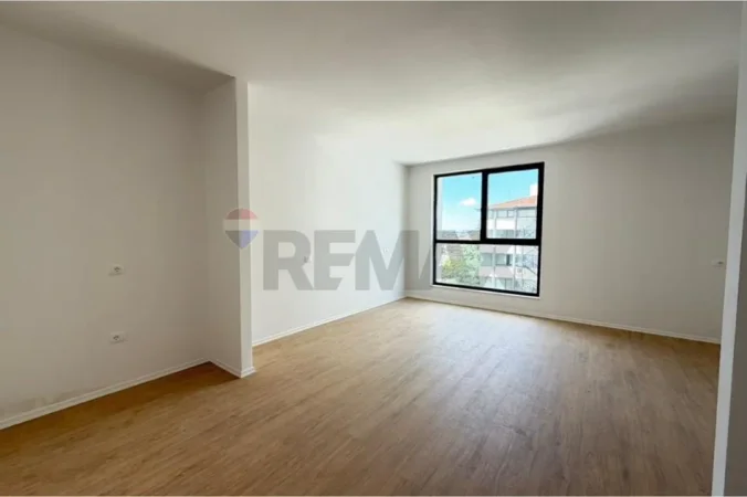 Shqiperi, shes apartament 1+1+Ballkon , 78 m² 158.000 € 