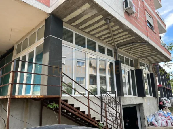 Tirane, shitet ambjent biznesi Kati 0, 116 m² 174.270 € (fresk)