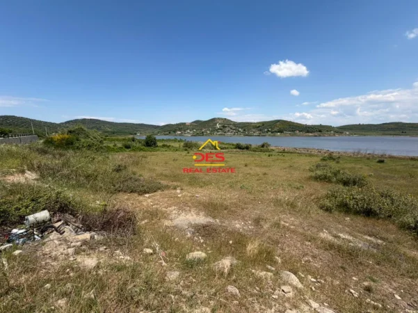 Vlore, jepet me qera toke , 3.500 m² (Babicë e vogël)