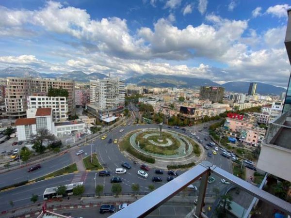 Tirane, jepet me qera apartament 3+1+BLK Kati 7, 146 m² 1.400 Euro (Zogu i Zi)